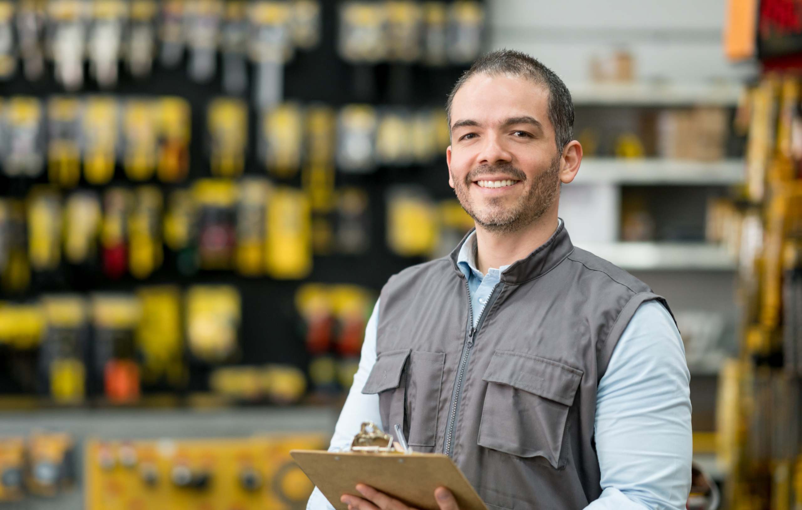 image of a business owner getting commercial insurance from a CSB Insurance agent